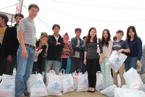 VINACONEX MEC trao quà từ thiện tại vùng cao Hà Giang